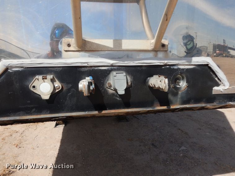 image for item DM2827 2005 Phoenix Coach Works horse trailer