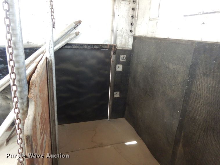 image for item DM2827 2005 Phoenix Coach Works horse trailer