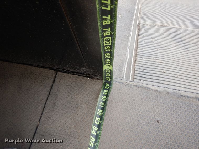 image for item DM2827 2005 Phoenix Coach Works horse trailer