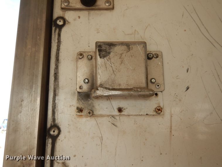 image for item DM2827 2005 Phoenix Coach Works horse trailer