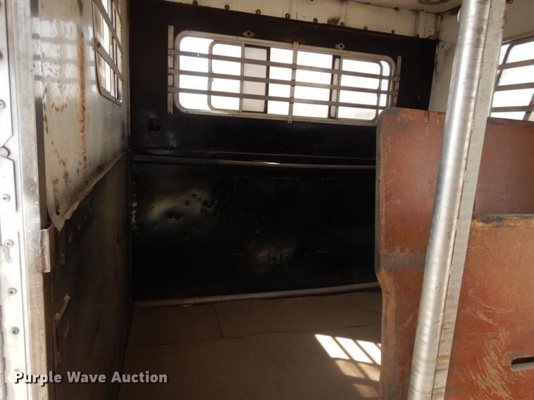 image for item DM2827 2005 Phoenix Coach Works horse trailer