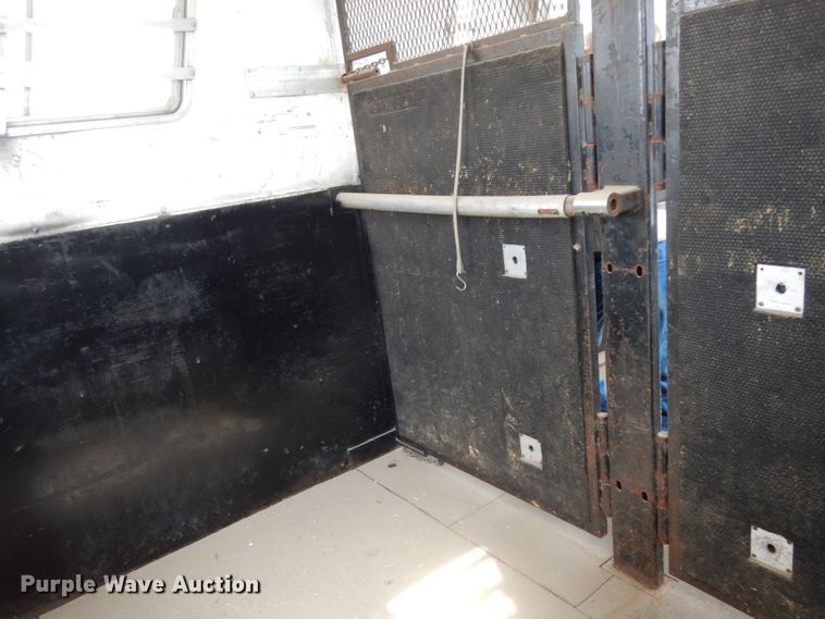 image for item DM2827 2005 Phoenix Coach Works horse trailer