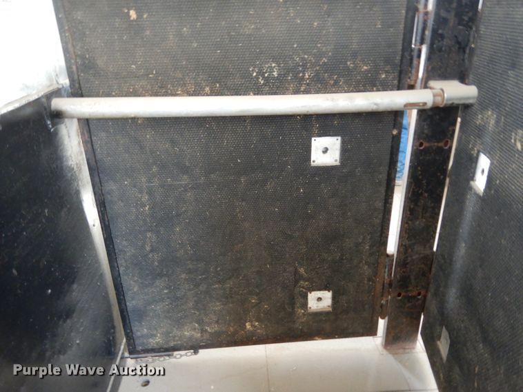 image for item DM2827 2005 Phoenix Coach Works horse trailer