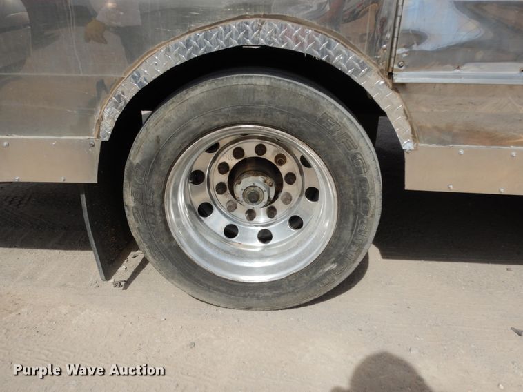 image for item DM2827 2005 Phoenix Coach Works horse trailer