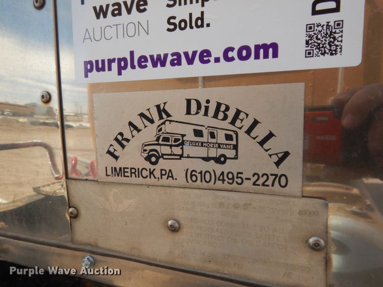 image for item DM2827 2005 Phoenix Coach Works horse trailer