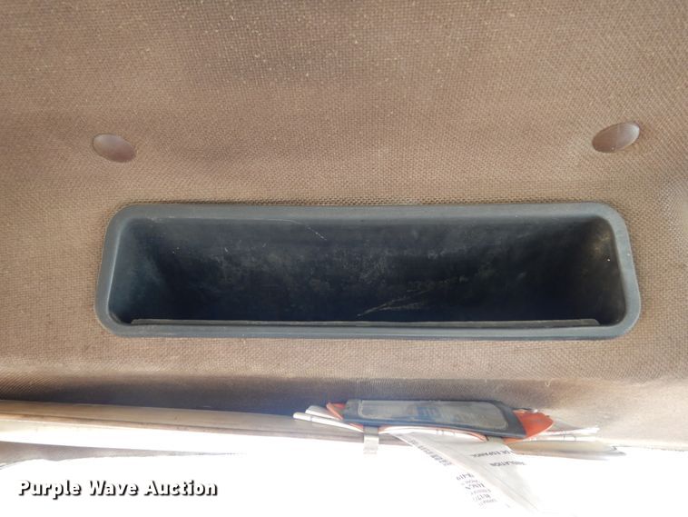 image for item DM2877 1991 International 7100  utility / service truck