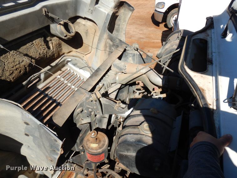 image for item DM2877 1991 International 7100  utility / service truck