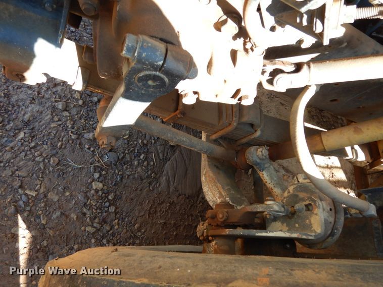 image for item DM2877 1991 International 7100  utility / service truck