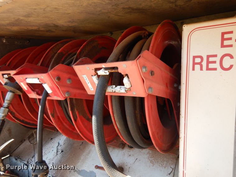 image for item DM2877 1991 International 7100  utility / service truck