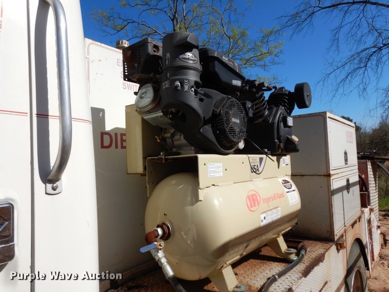 image for item DM2877 1991 International 7100  utility / service truck