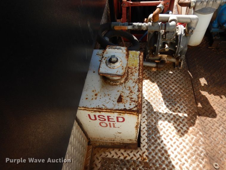 image for item DM2877 1991 International 7100  utility / service truck