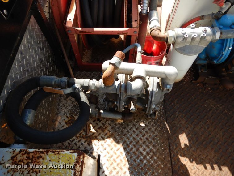 image for item DM2877 1991 International 7100  utility / service truck