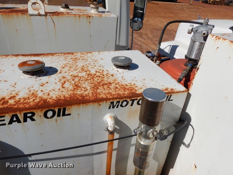 image for item DM2877 1991 International 7100  utility / service truck