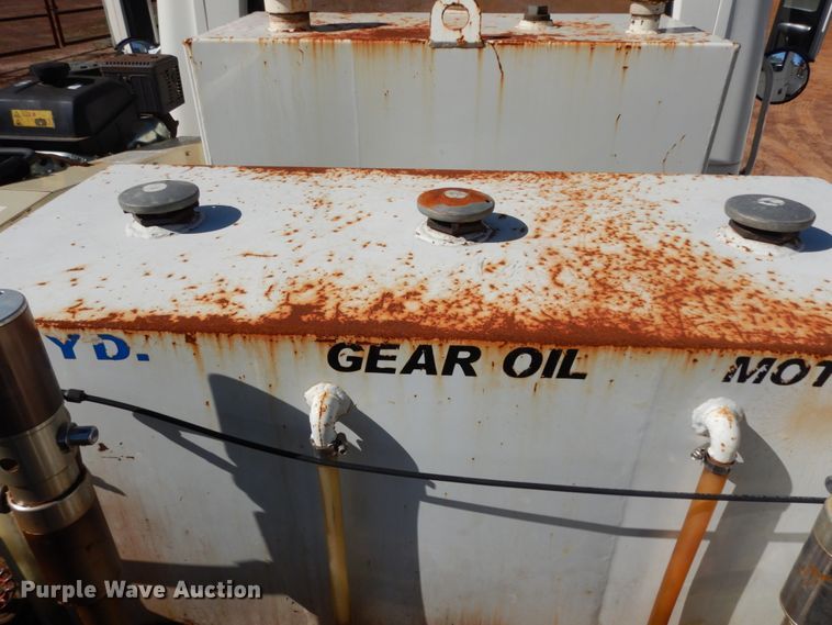 image for item DM2877 1991 International 7100  utility / service truck