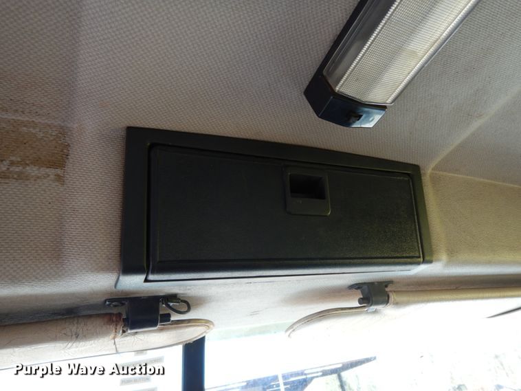 image for item DM2878 2001 Mack CH613  semi truck