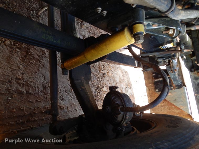 image for item DM2878 2001 Mack CH613  semi truck