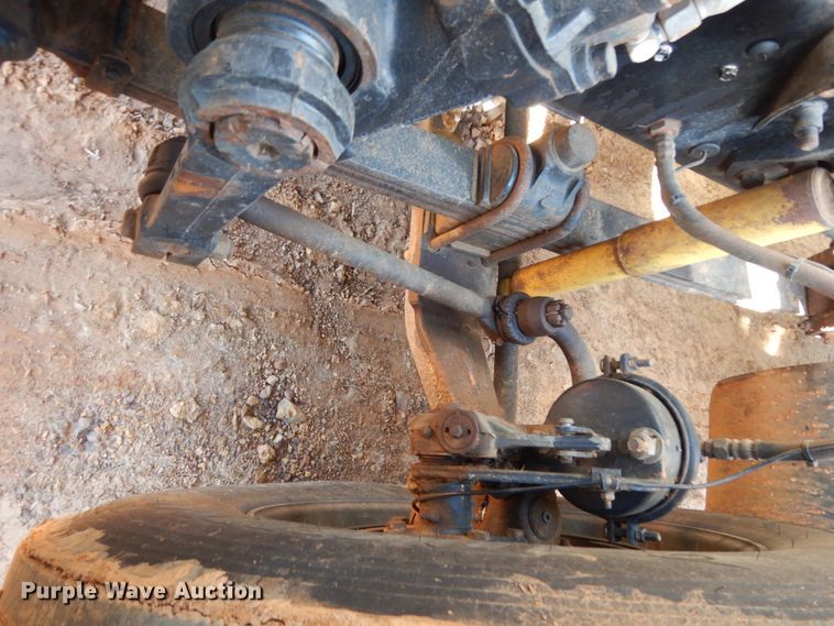 image for item DM2878 2001 Mack CH613  semi truck