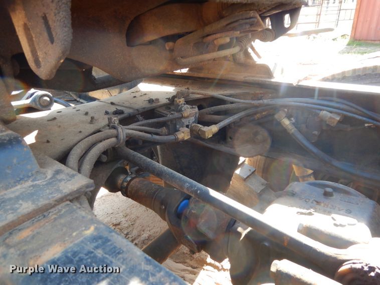 image for item DM2878 2001 Mack CH613  semi truck