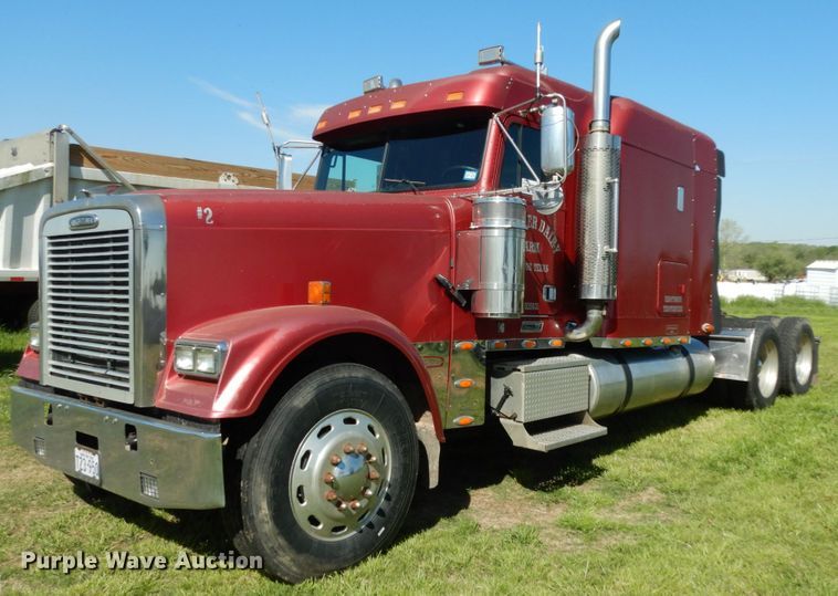 image for item DM2907 2006 Freightliner FLD 132XL Classic  semi truck