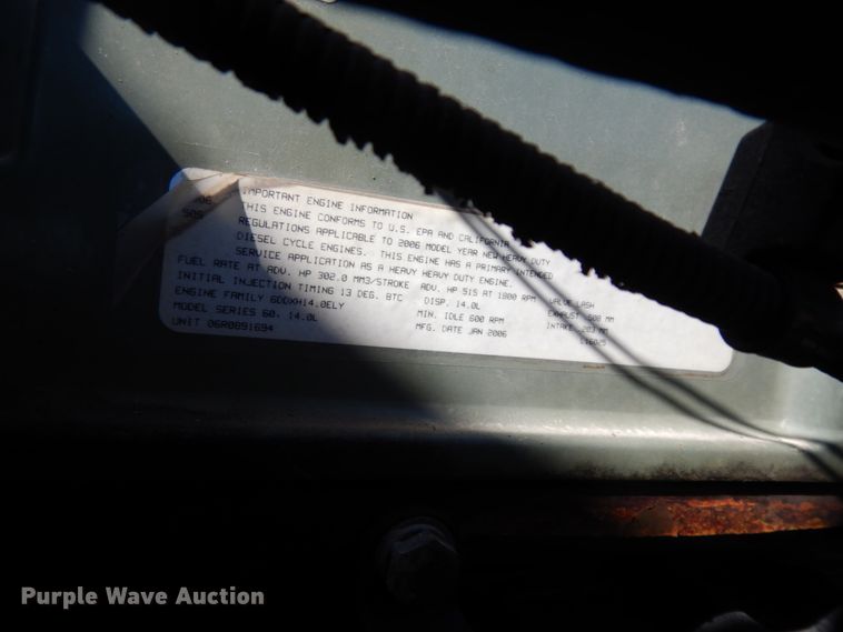 image for item DM2907 2006 Freightliner FLD 132XL Classic  semi truck