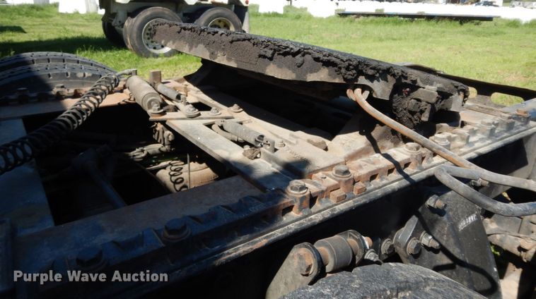 image for item DM2907 2006 Freightliner FLD 132XL Classic  semi truck