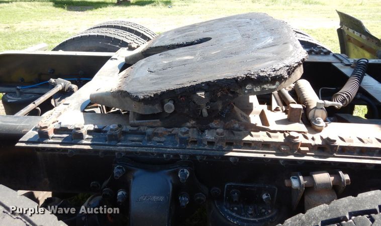 image for item DM2907 2006 Freightliner FLD 132XL Classic  semi truck