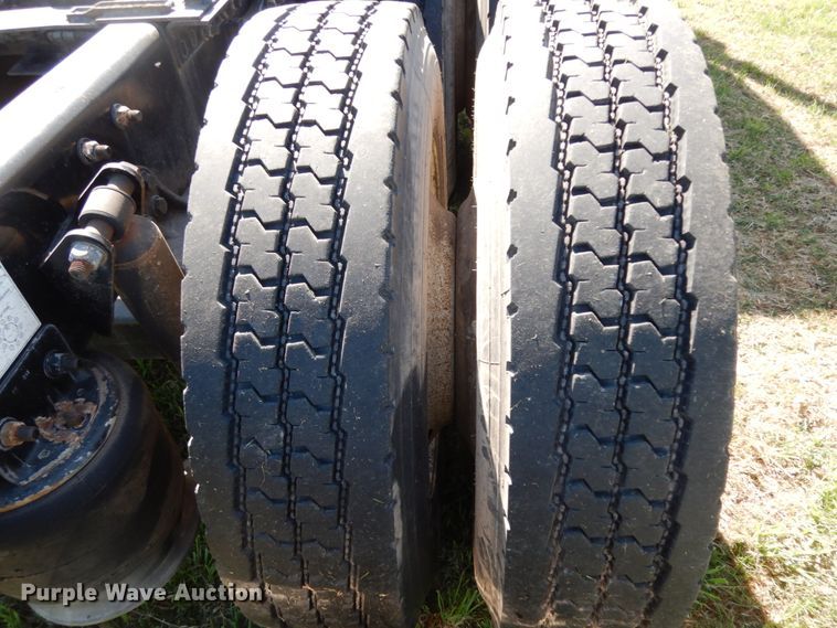 image for item DM2907 2006 Freightliner FLD 132XL Classic  semi truck