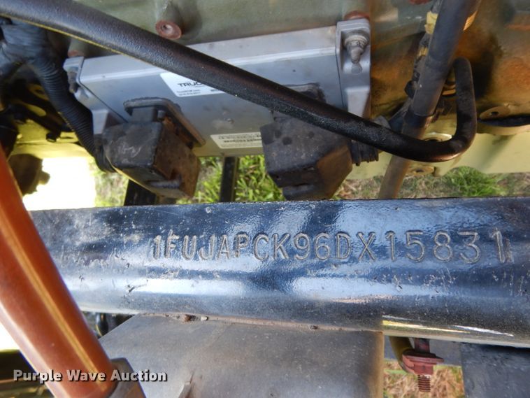 image for item DM2907 2006 Freightliner FLD 132XL Classic  semi truck