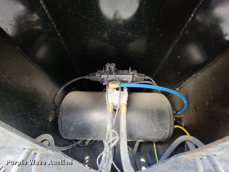 image for item FL9171 2019 Scrap Master EHRD40 end dump trailer