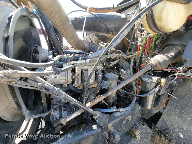 image for item FL9205 2005 Mack CHN  semi truck