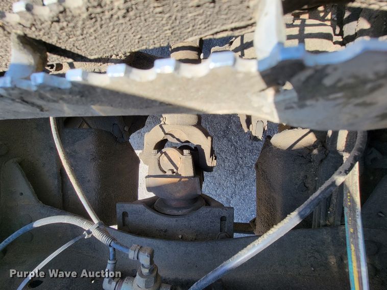 image for item FL9205 2005 Mack CHN  semi truck