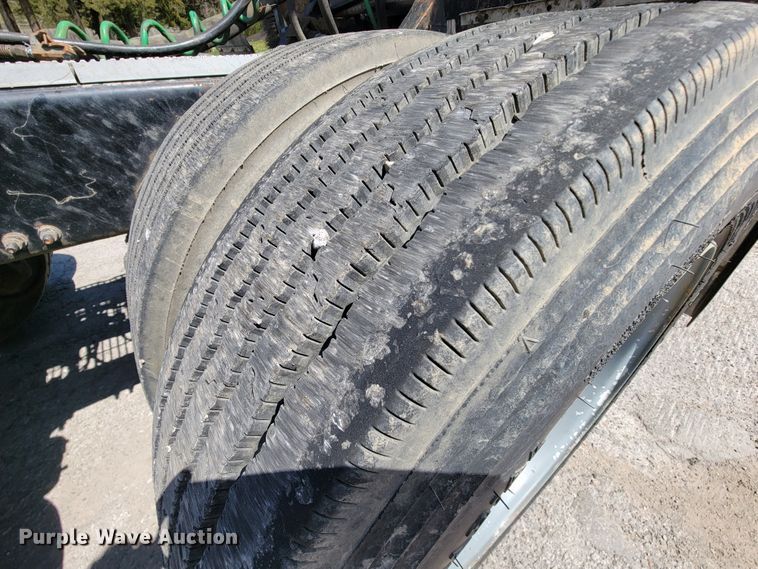 image for item FL9205 2005 Mack CHN  semi truck