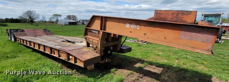 image for item FL9217 1986 Witco Challenger RG-40  lowboy equipment trailer