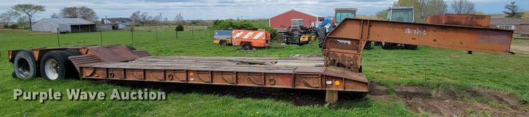 image for item FL9217 1986 Witco Challenger RG-40  lowboy equipment trailer
