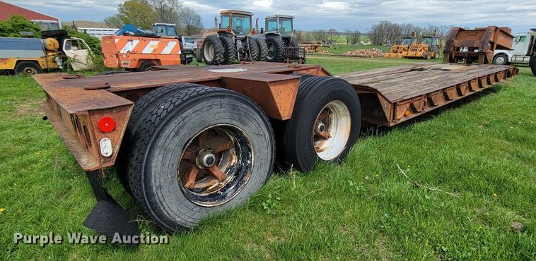 image for item FL9217 1986 Witco Challenger RG-40  lowboy equipment trailer