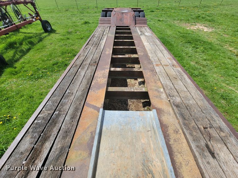 image for item FL9217 1986 Witco Challenger RG-40  lowboy equipment trailer