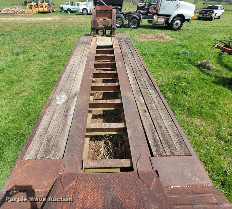 image for item FL9217 1986 Witco Challenger RG-40  lowboy equipment trailer