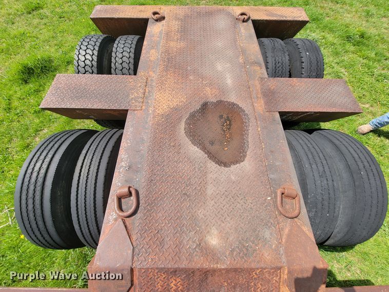 image for item FL9217 1986 Witco Challenger RG-40  lowboy equipment trailer