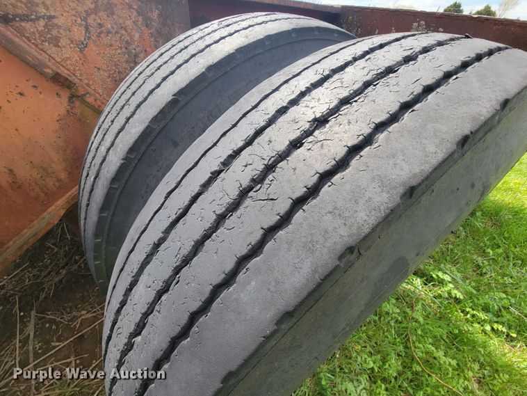 image for item FL9217 1986 Witco Challenger RG-40  lowboy equipment trailer