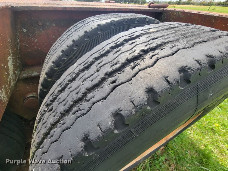 image for item FL9217 1986 Witco Challenger RG-40  lowboy equipment trailer