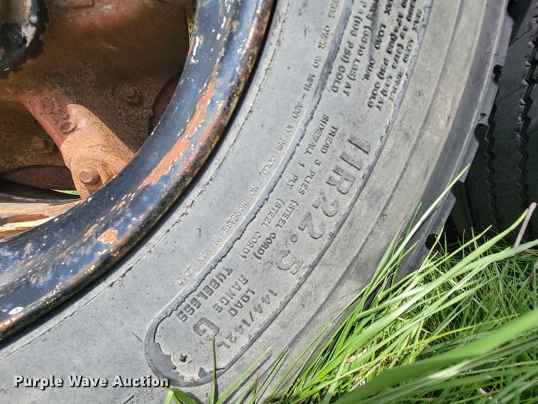 image for item FL9217 1986 Witco Challenger RG-40  lowboy equipment trailer