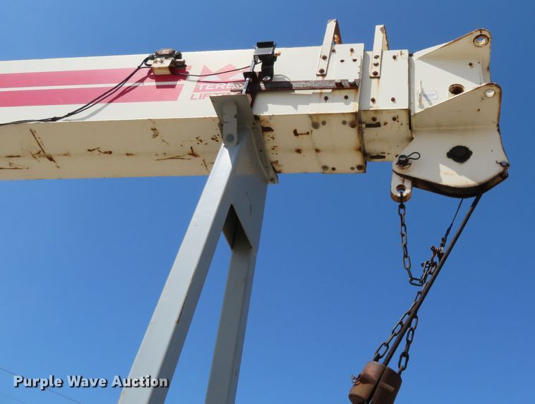 image for item FP9254 2000 Sterling L-Line  crane truck