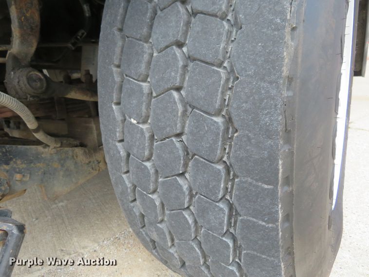 image for item FP9254 2000 Sterling L-Line  crane truck