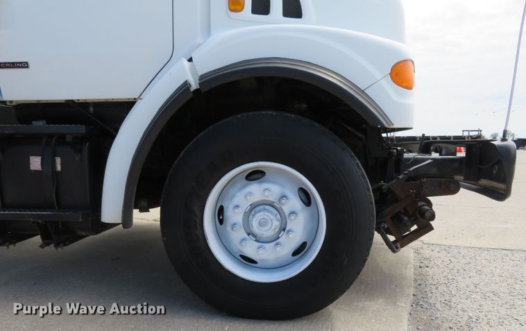 image for item FP9254 2000 Sterling L-Line  crane truck