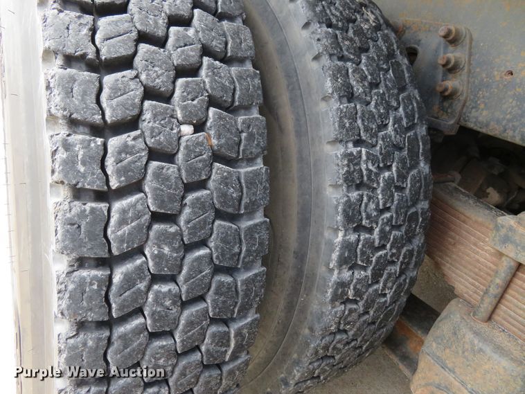 image for item FP9254 2000 Sterling L-Line  crane truck