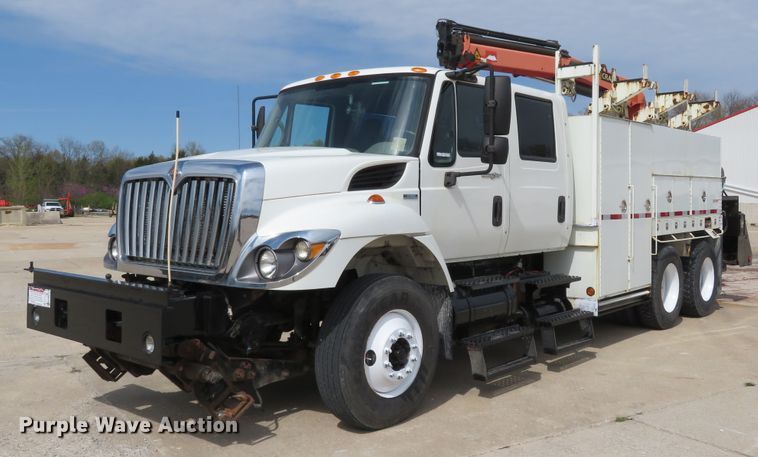 image for item FP9258 2009 International WorkStar 7400  utility / service truck