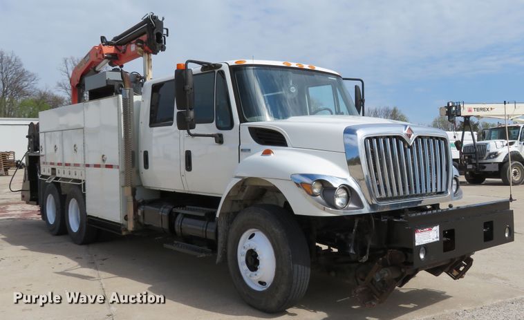 image for item FP9258 2009 International WorkStar 7400  utility / service truck