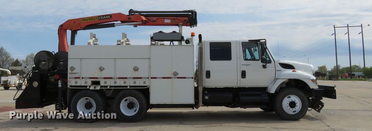 image for item FP9258 2009 International WorkStar 7400  utility / service truck