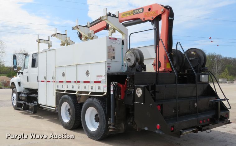 image for item FP9258 2009 International WorkStar 7400  utility / service truck