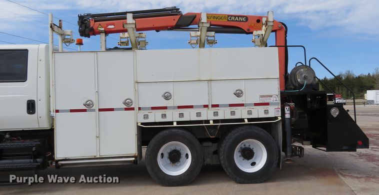 image for item FP9258 2009 International WorkStar 7400  utility / service truck